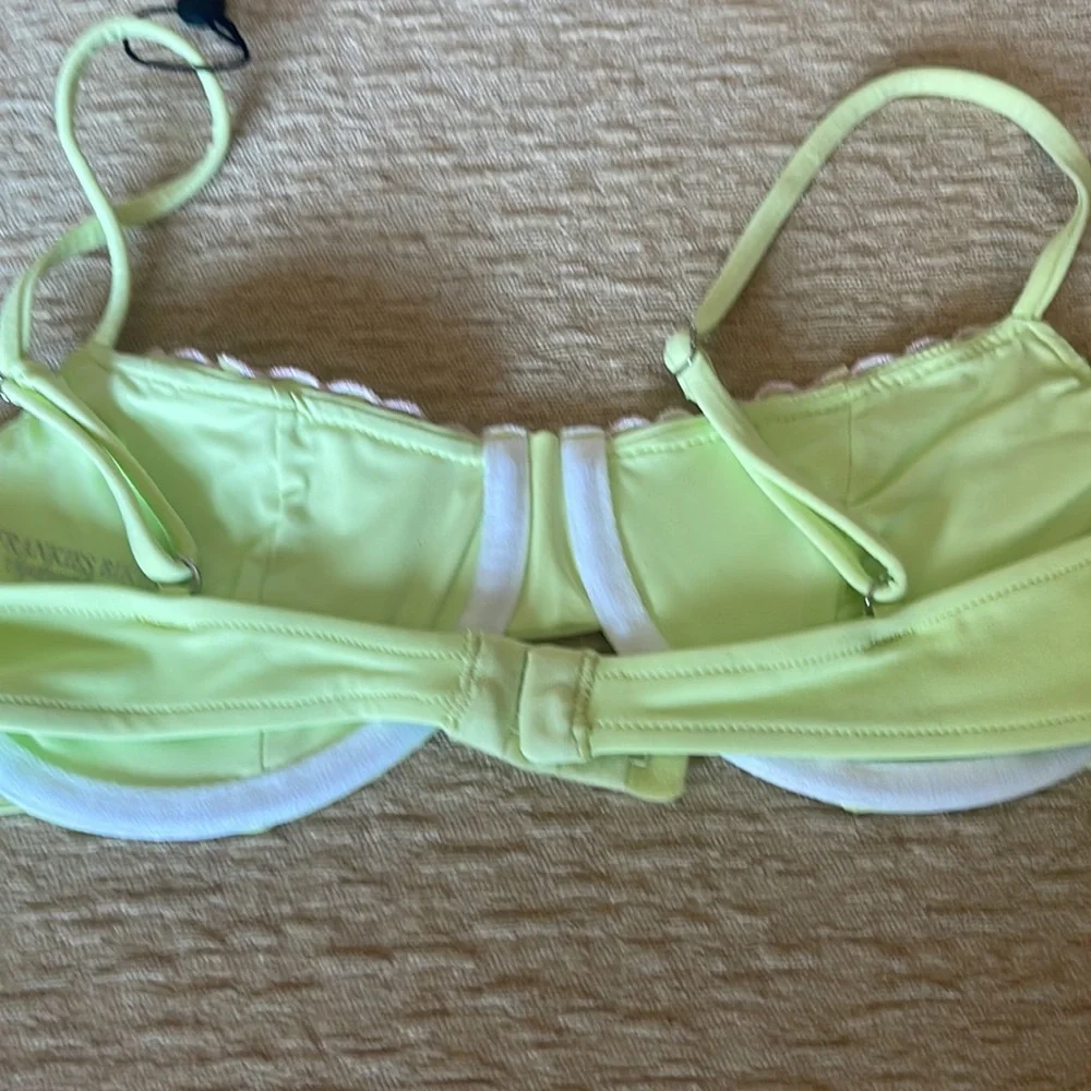 Frankie’s bikinis x Sydney Sweeney “Zola” top in key lime
